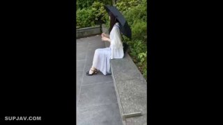 未亡人、悲傷的懷孕報告。 白峰美羽
