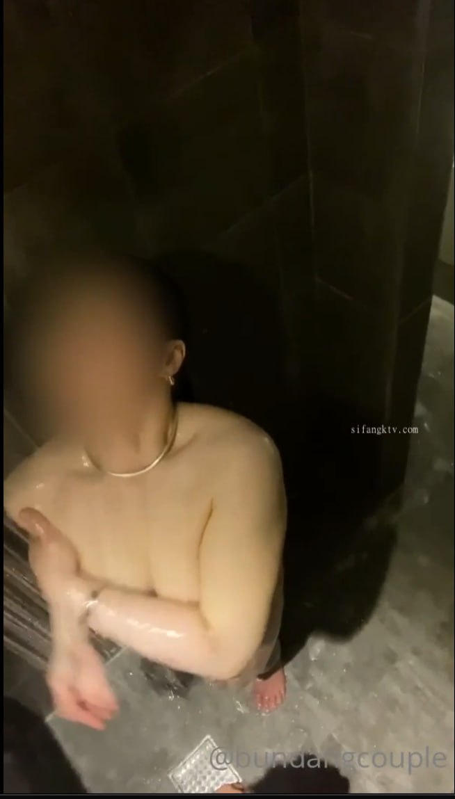 一嫁三夫终于被骑射了